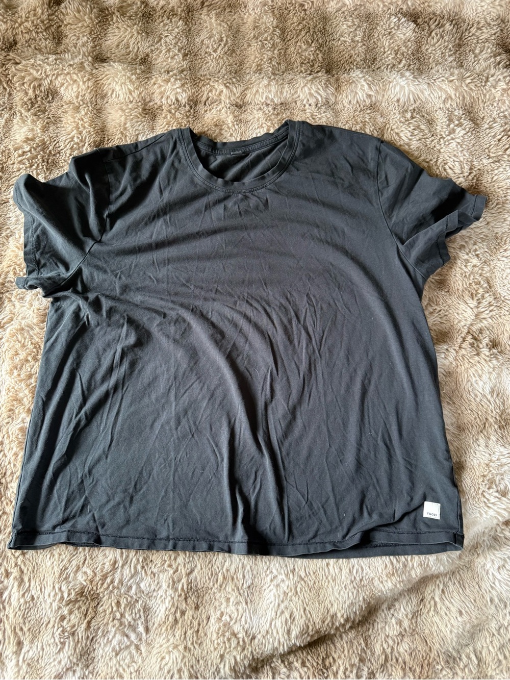 Vuori Black Short Sleeve energy T-Shirt